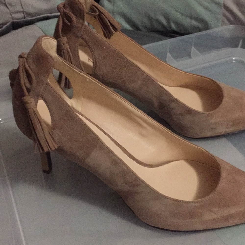 High heel suede pumps